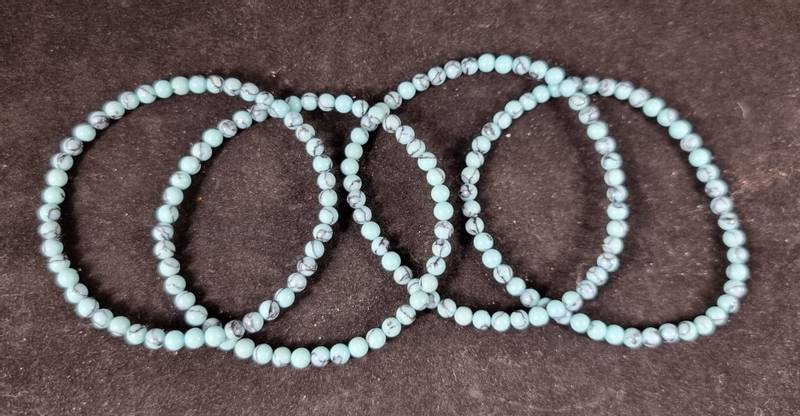 Armbånd Turquenitt 4mm kulearmbånd